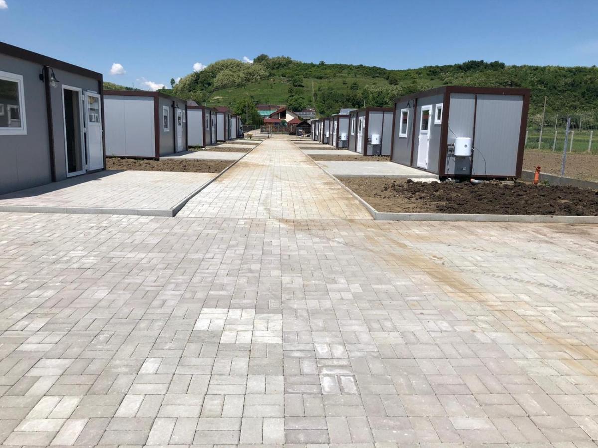 Glamtainer Court Ξενοδοχείο Curteni Εξωτερικό φωτογραφία